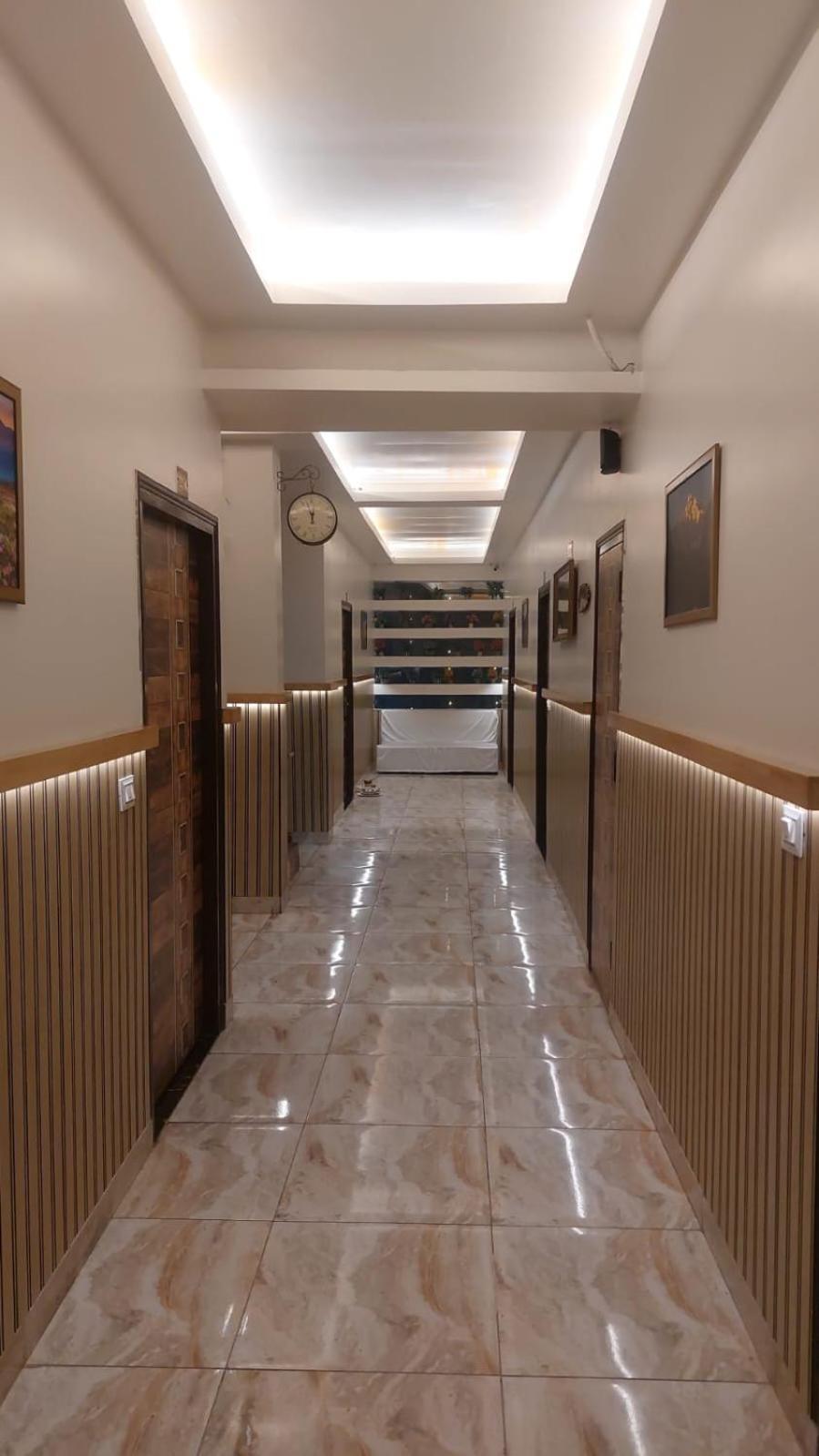 Hotel Rajshree Tanakpur Ngoại thất bức ảnh