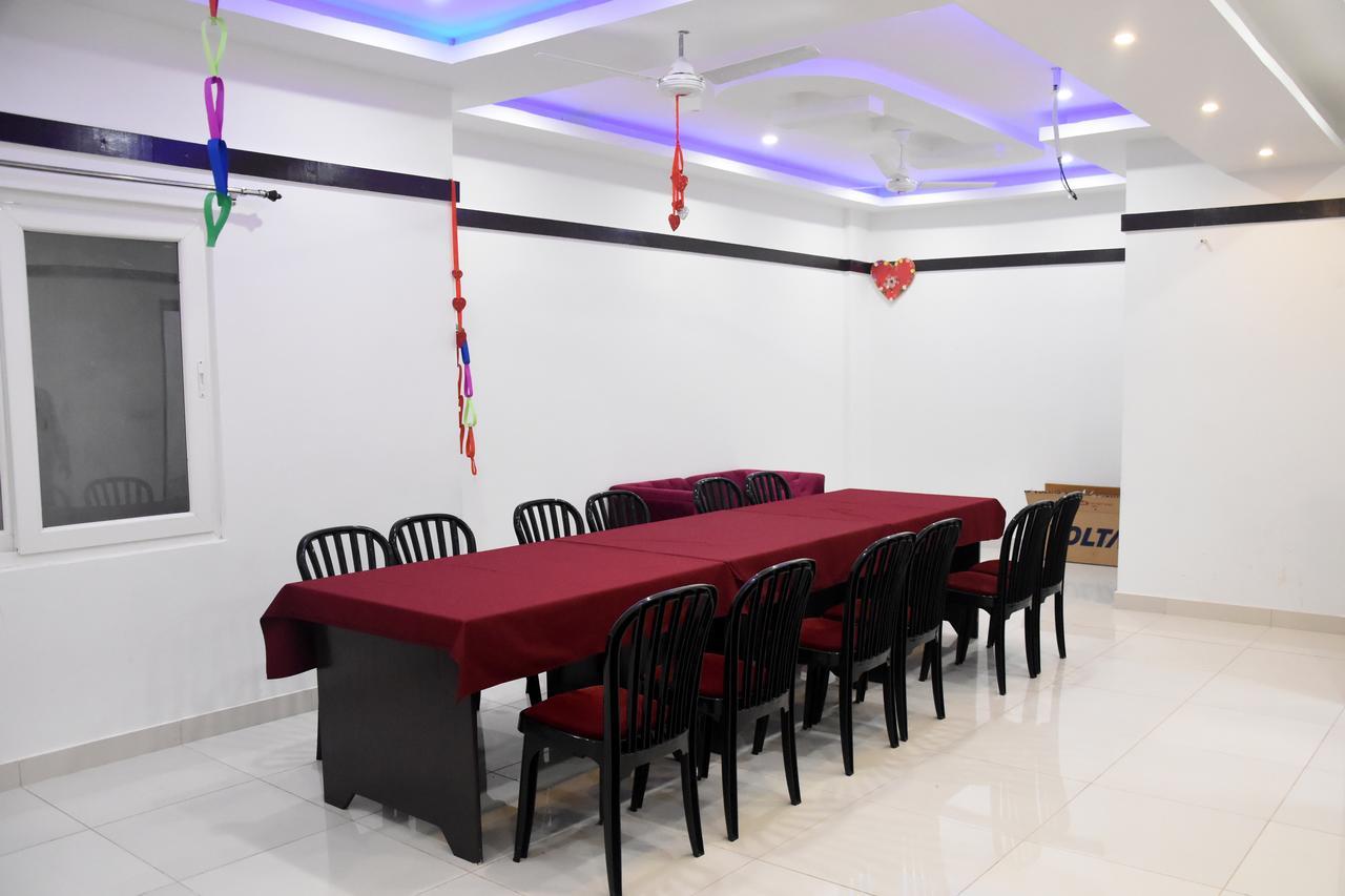 Hotel Rajshree Tanakpur Ngoại thất bức ảnh