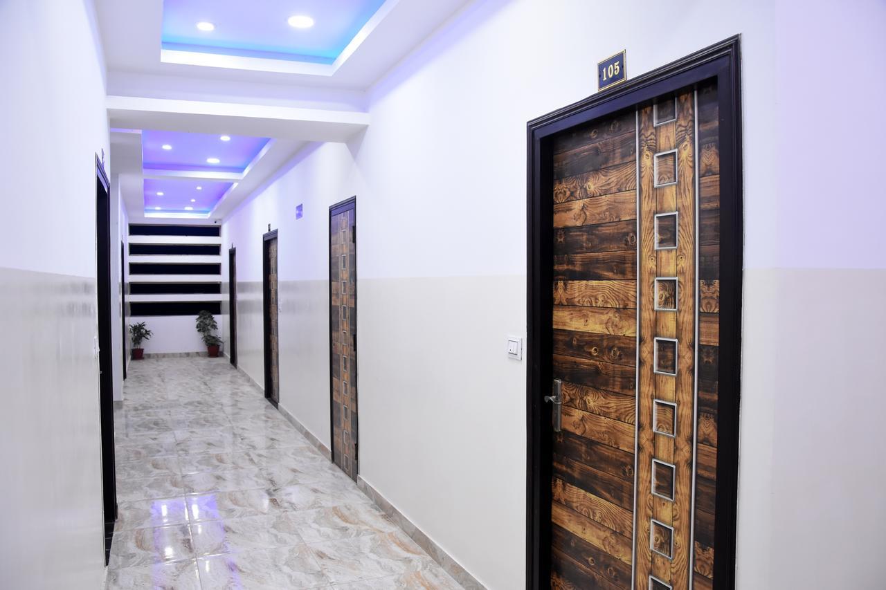 Hotel Rajshree Tanakpur Ngoại thất bức ảnh