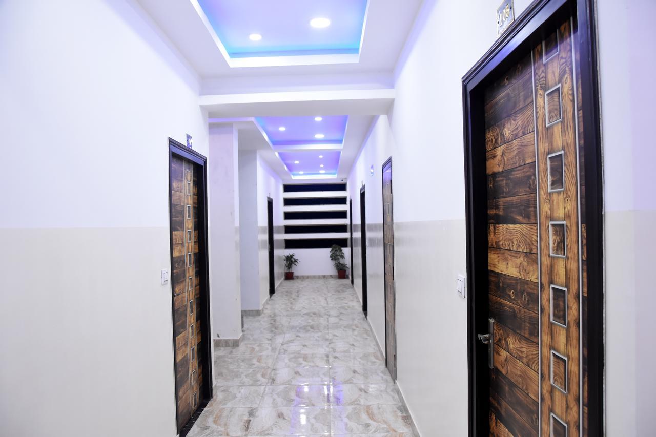 Hotel Rajshree Tanakpur Ngoại thất bức ảnh