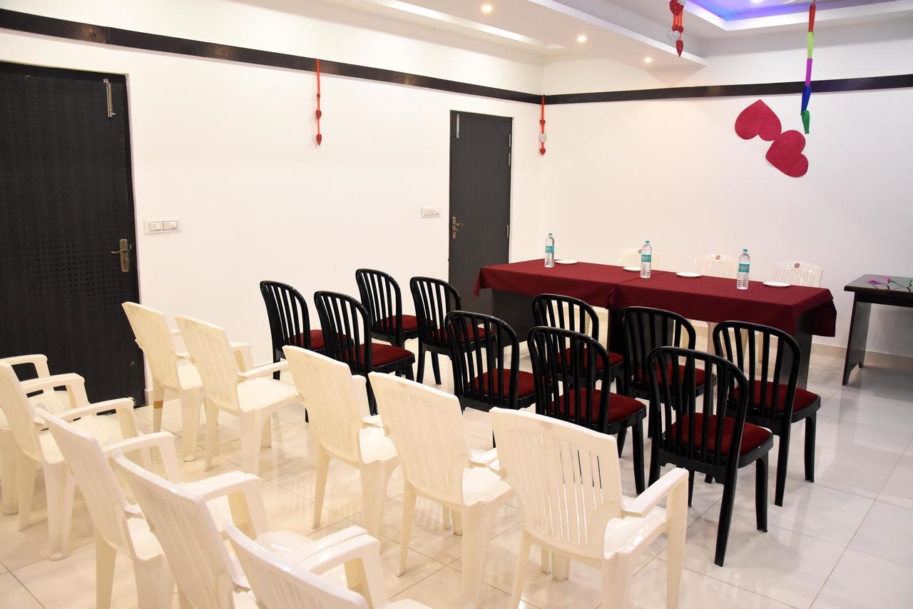 Hotel Rajshree Tanakpur Ngoại thất bức ảnh